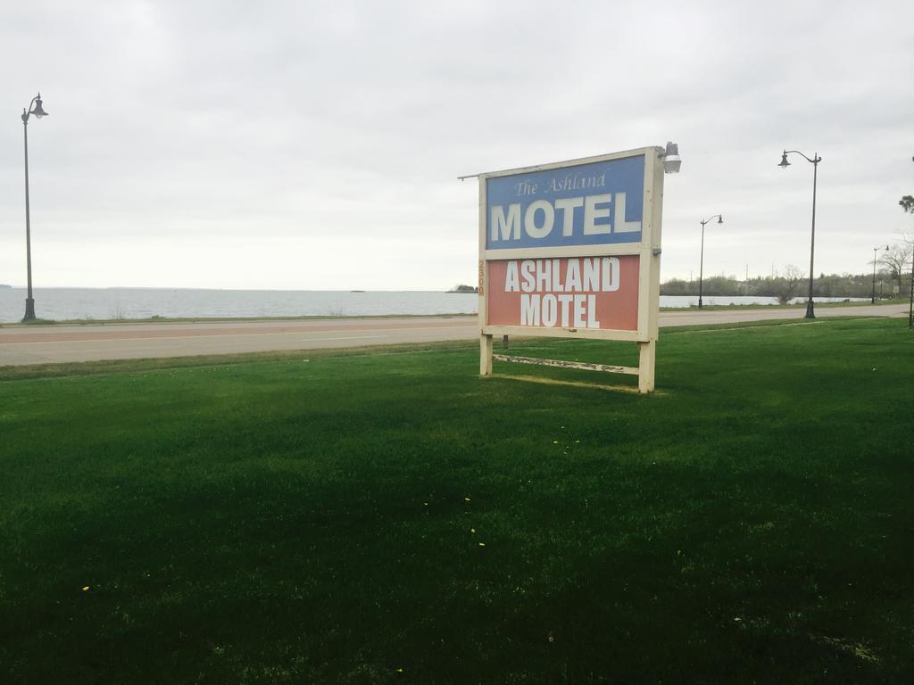 Ashland Motel Bagian luar foto